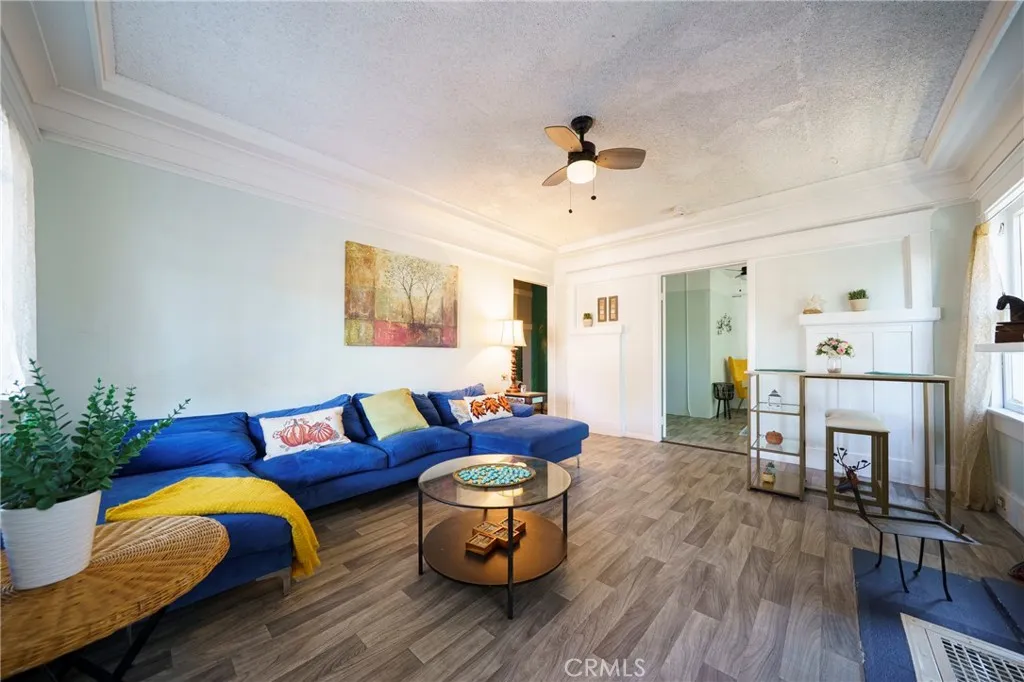 146 W Vernon, Los Angeles, California 90037 home-pic-5